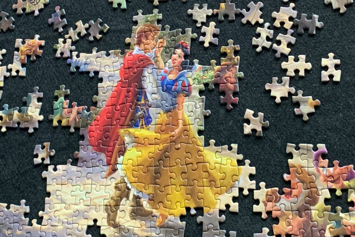 Puzzleboard mit halb fertigem Puzzle mit 1000 Teilen - perfekt um den Flow wieder zu finden